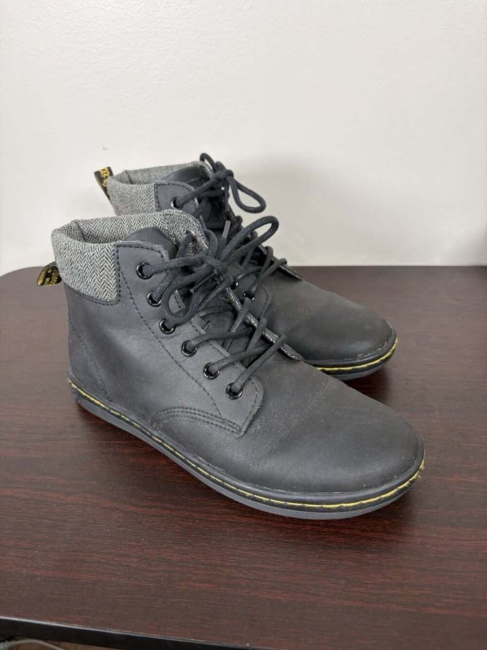 Dr. Martens Maelly Boots Womens Size 7 Black Nubuck Ankle Combat